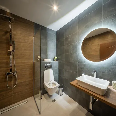 Centre Spacious 2 Bedroom דירה סופיה